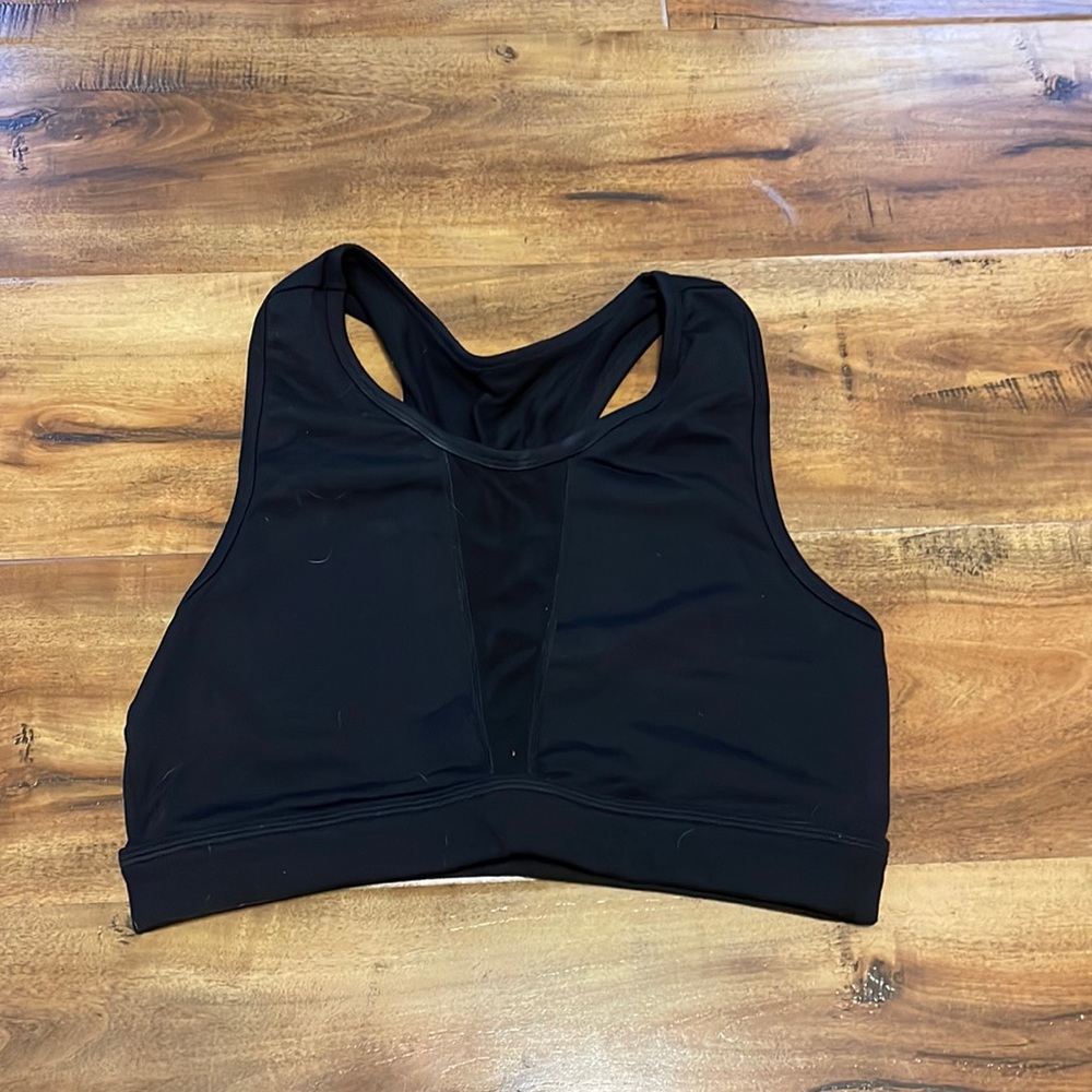 Alphalete sports bra